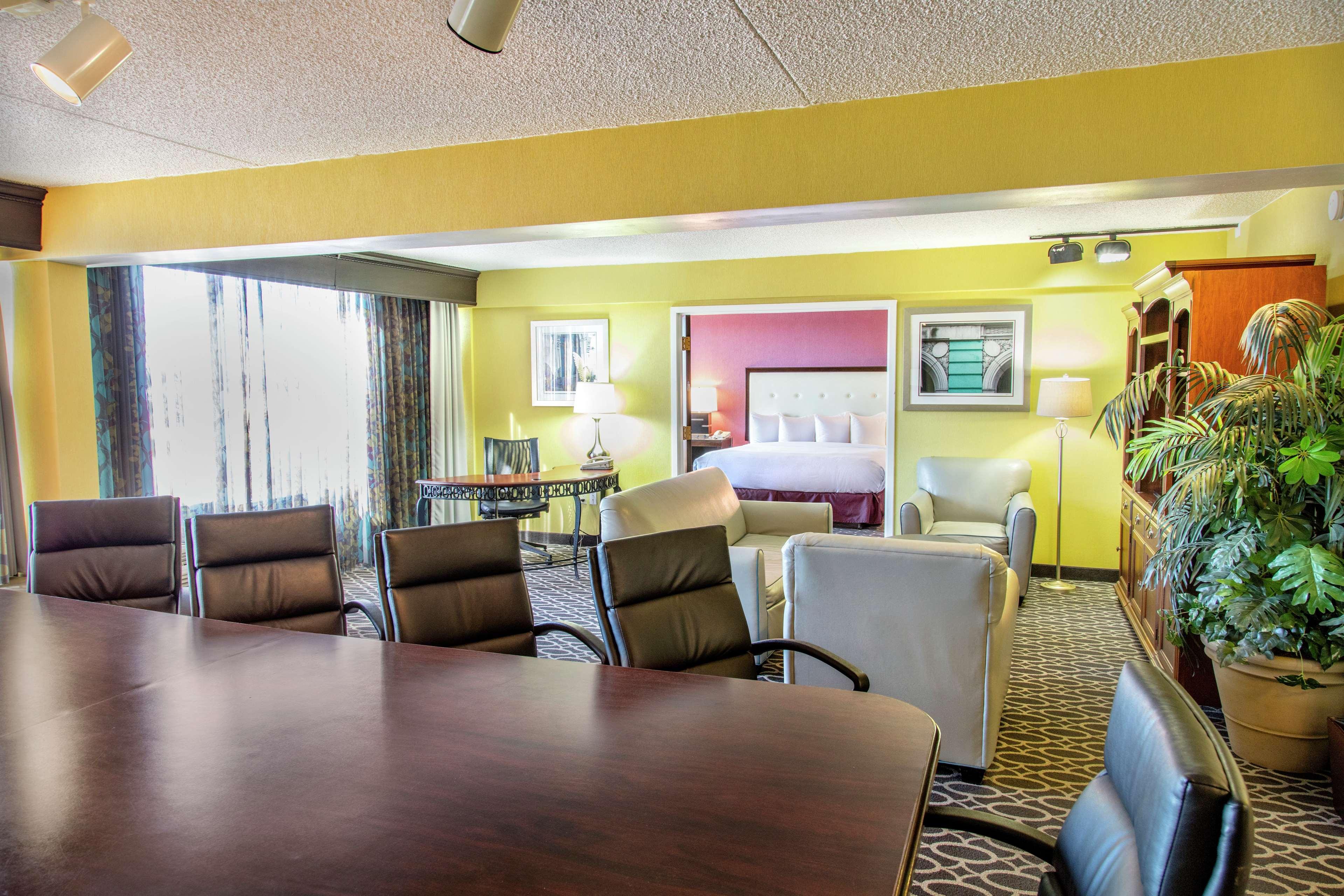 Doubletree By Hilton Richmond - Midlothian Hotel Buitenkant foto
