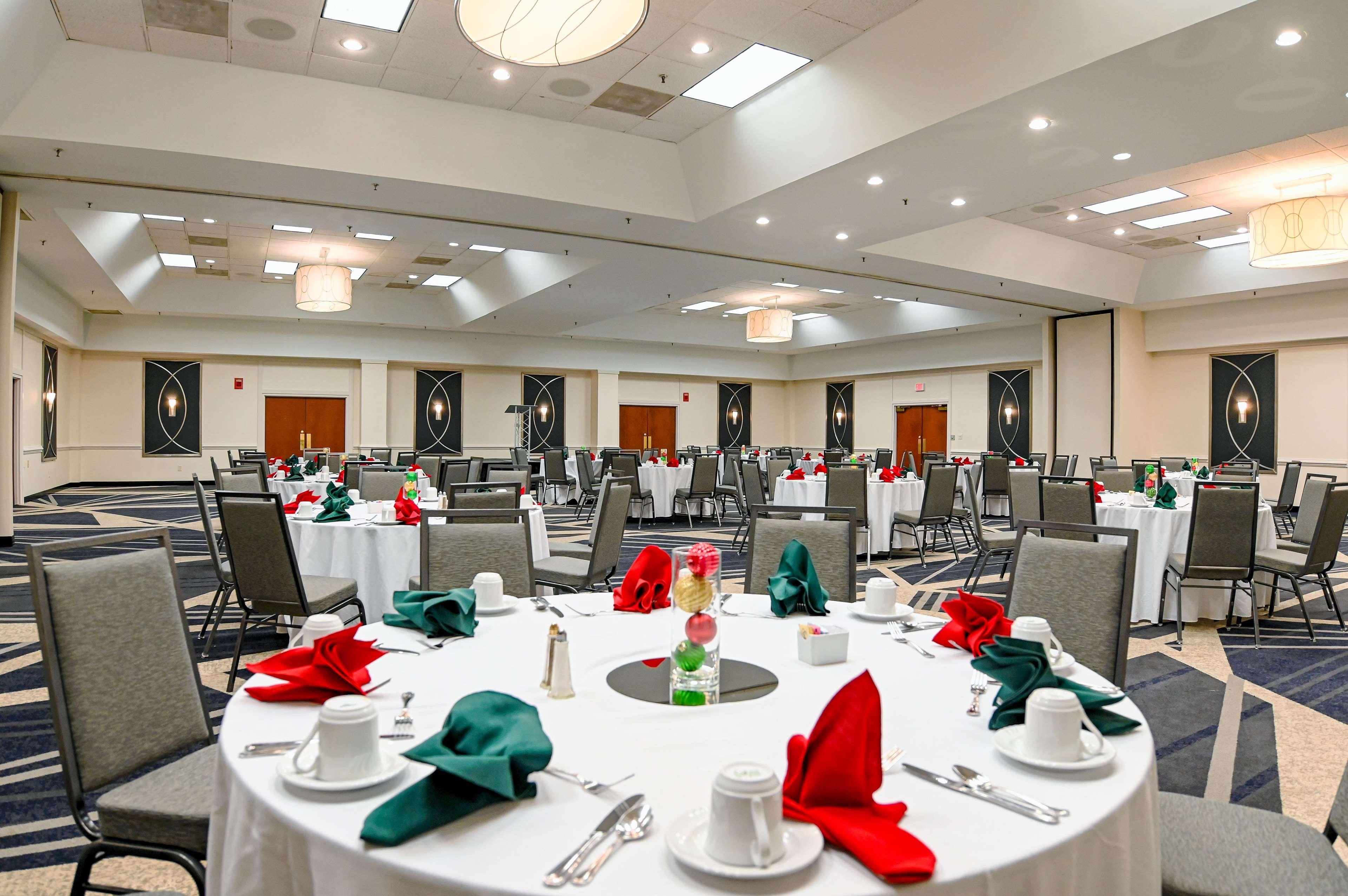 Doubletree By Hilton Richmond - Midlothian Hotel Buitenkant foto